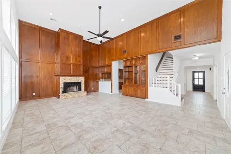 1746 Cloister Drive 22 Crosby TX 77532