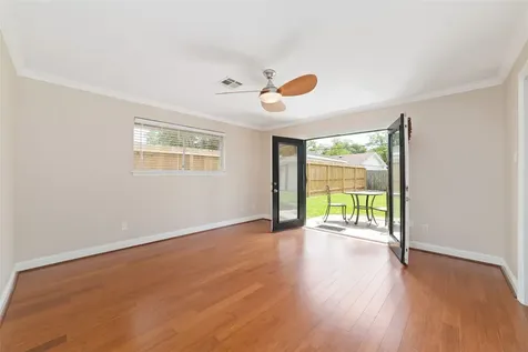 5643 Cheena Drive Houston TX 77096