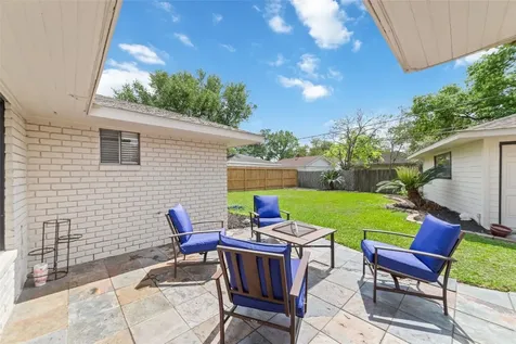5643 Cheena Drive Houston TX 77096