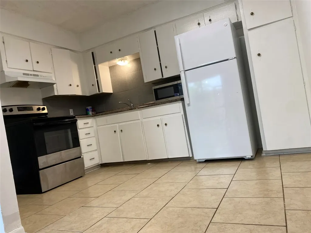 5002 Blue Spruce Circle A Austin TX 78723