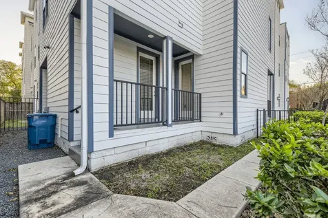 2208 Arabelle Street Houston TX 77007