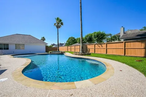 903 High Ridge Drive Friendswood TX 77546