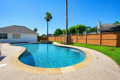 903 High Ridge Drive Friendswood TX 77546