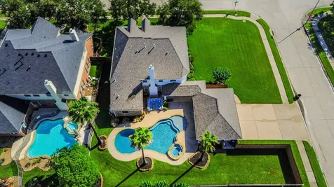 903 High Ridge Drive Friendswood TX 77546