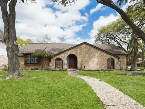 14202 Piping Rock Lane Houston TX 77077