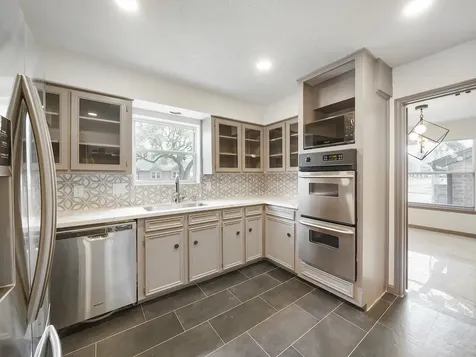 14202 Piping Rock Lane Houston TX 77077