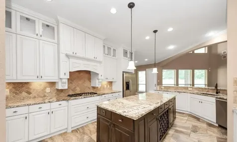 102 Stonecrop Place Montgomery TX 77316
