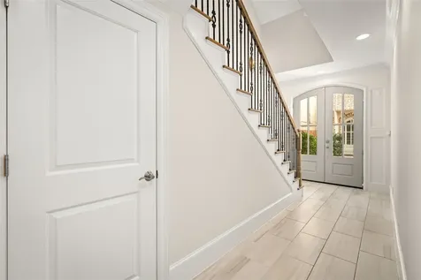 5634 Kiam Street C Houston TX 77007