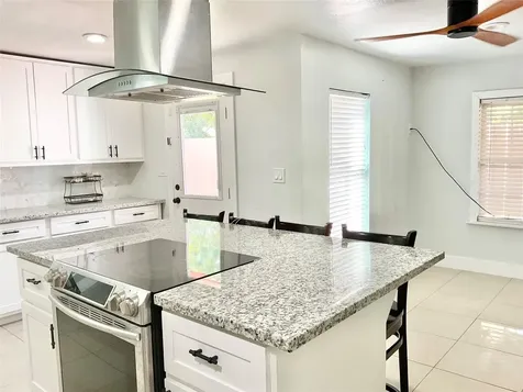 616 Kansas Street Pasadena TX 77506