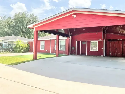 616 Kansas Street Pasadena TX 77506