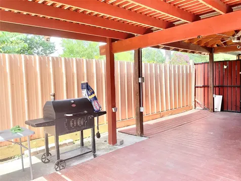 616 Kansas Street Pasadena TX 77506