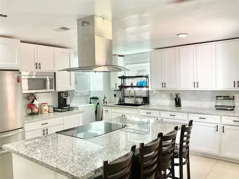 616 Kansas Street Pasadena TX 77506