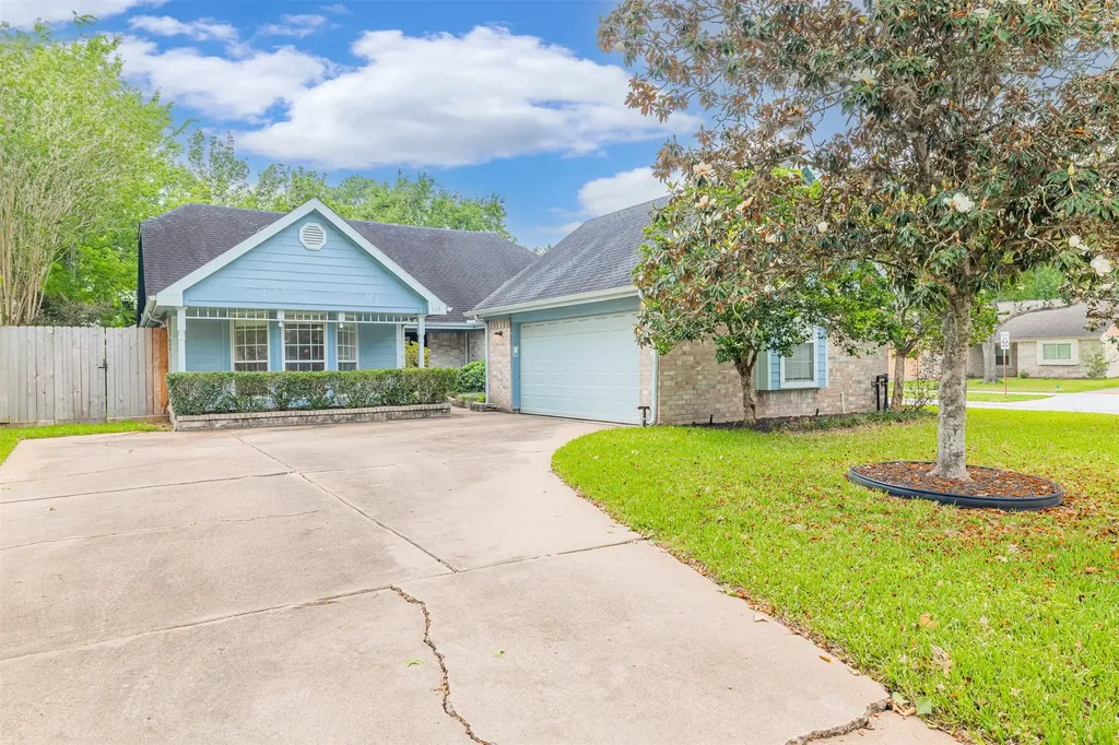 519 E Hillary Circle Sugar Land TX 77498