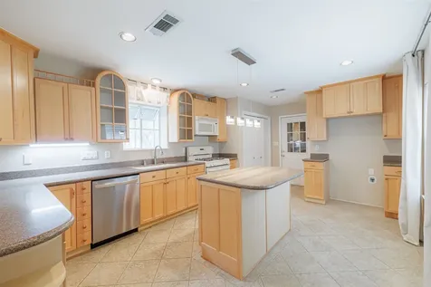 519 E Hillary Circle Sugar Land TX 77498