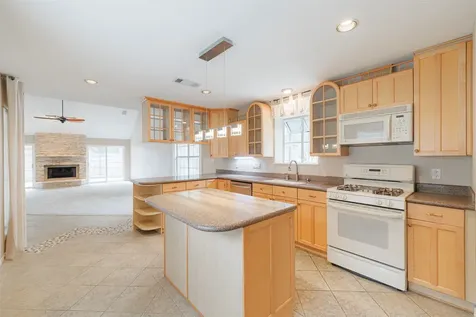 519 E Hillary Circle Sugar Land TX 77498