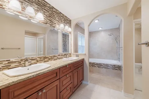 519 E Hillary Circle Sugar Land TX 77498