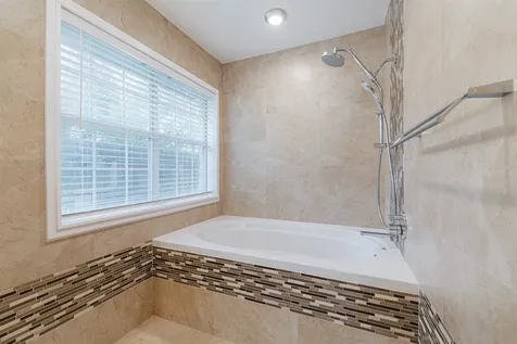 519 E Hillary Circle Sugar Land TX 77498