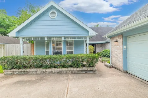 519 E Hillary Circle Sugar Land TX 77498