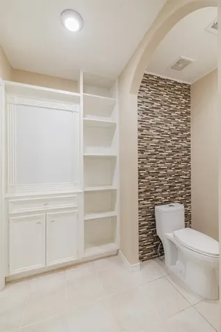 519 E Hillary Circle Sugar Land TX 77498