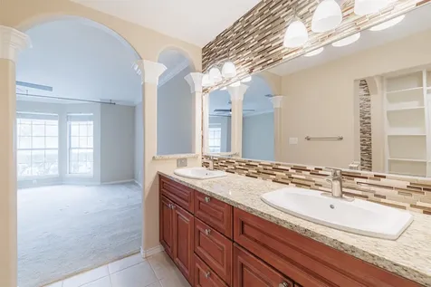 519 E Hillary Circle Sugar Land TX 77498