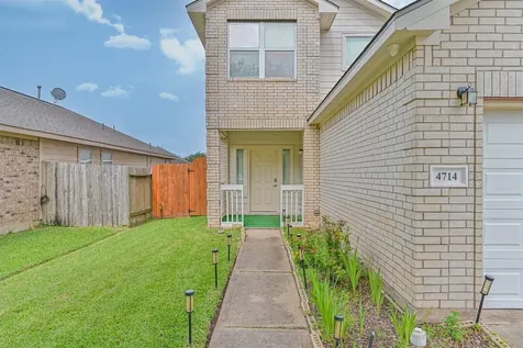 4714 Montclair Hill Lane Fresno TX 77545
