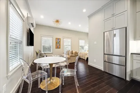 606 Rutland Street Houston TX 77007