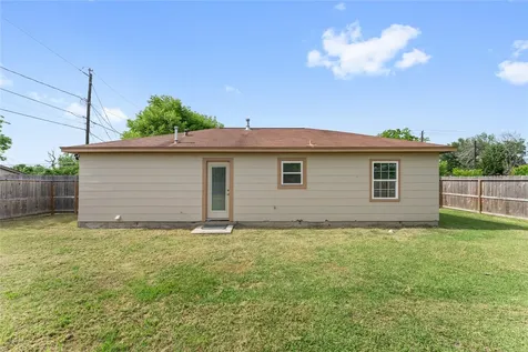 511 Jones Road Highlands TX 77562