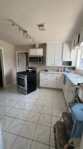 13218 Indianapolis Street Houston TX 77015