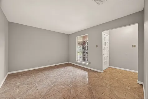 10607 Bainbridge Street Houston TX 77016
