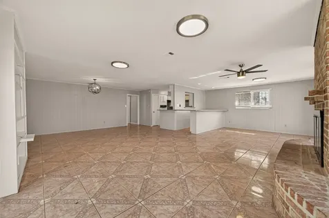 10607 Bainbridge Street Houston TX 77016
