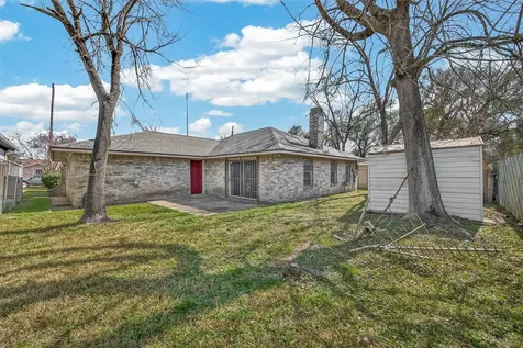 10607 Bainbridge Street Houston TX 77016