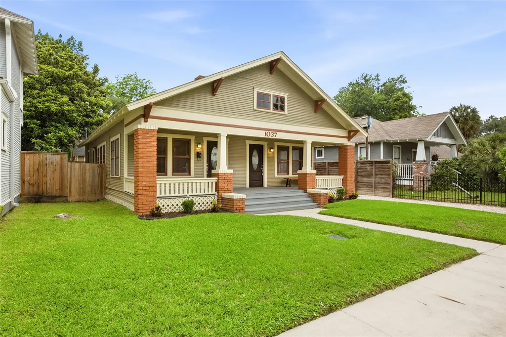 1037 Oxford Street Houston TX 77008