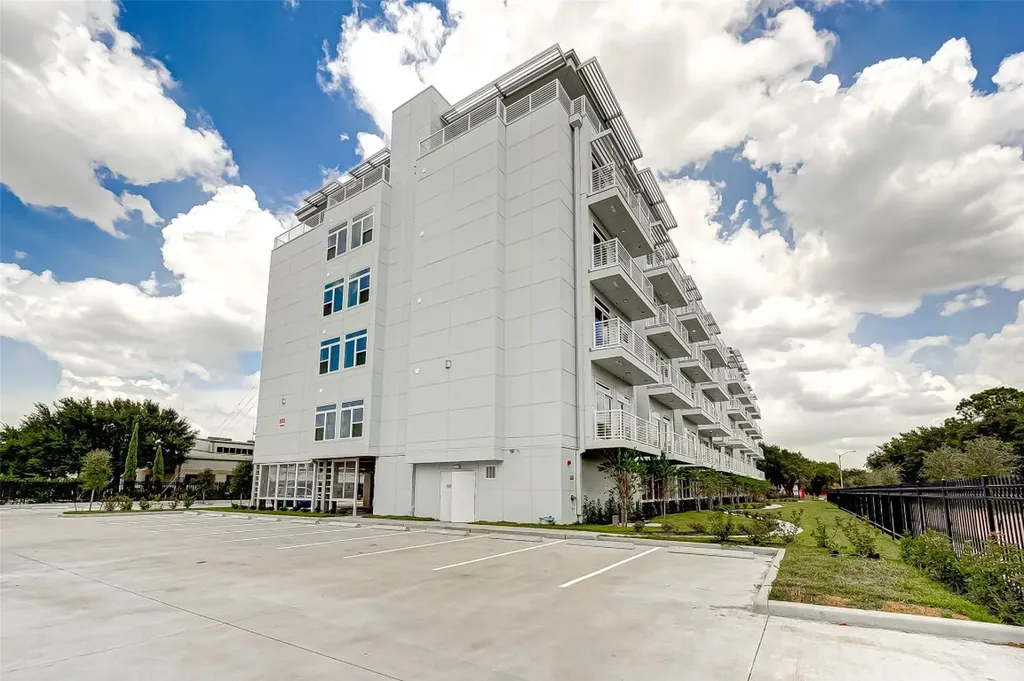 6955 Turtlewood Drive 607 Houston TX 77072