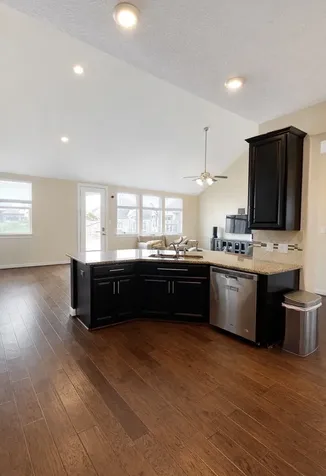 2610 Newport Lake Boulevard Manvel TX 77578