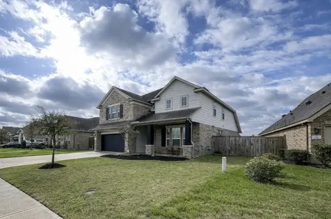 2610 Newport Lake Boulevard Manvel TX 77578