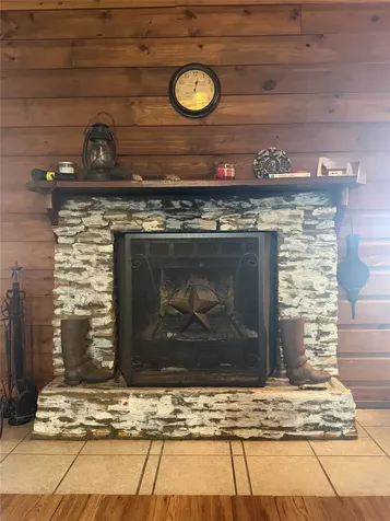 19519 County Road 377 Marquez TX 77865