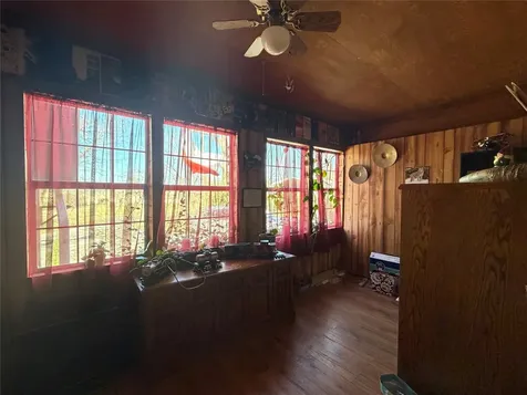 19519 County Road 377 Marquez TX 77865