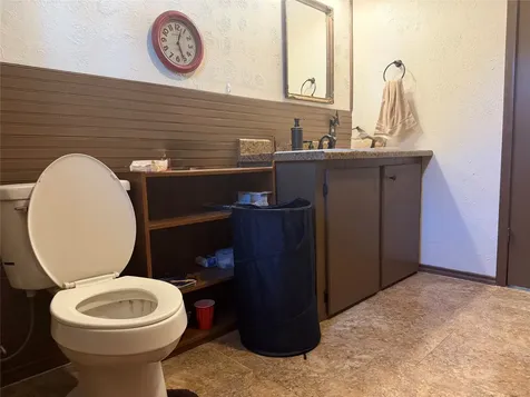 19519 County Road 377 Marquez TX 77865