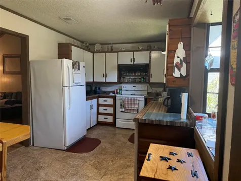 19519 County Road 377 Marquez TX 77865
