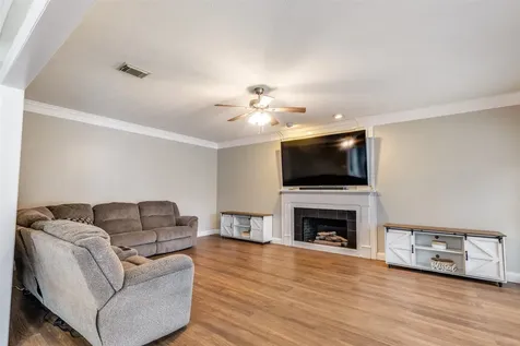 4419 Broadleaf Street Kingwood TX 77345
