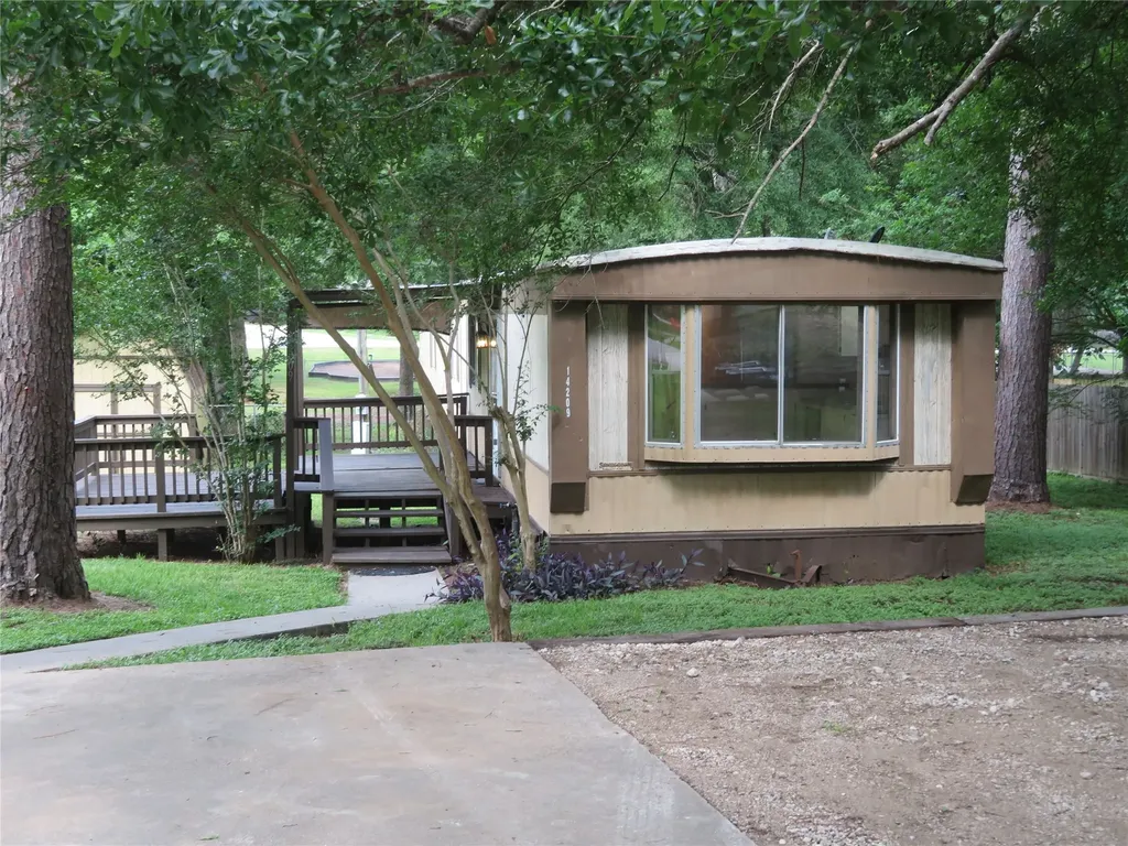 14209 E Ravine Run Willis TX 77318