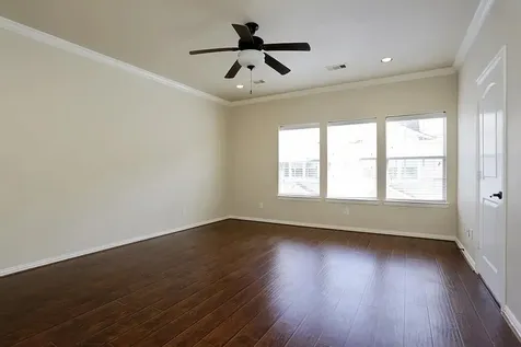 5615 Winsome Villas Lane H Houston TX 77057