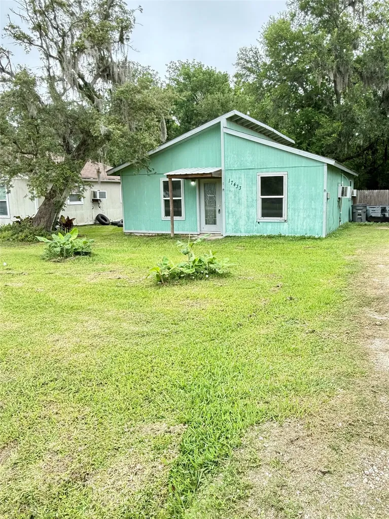 17433 Cr-945 Brazoria TX 77422