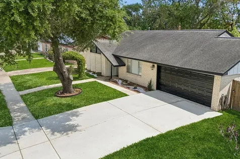 5811 Birchmont Drive Houston TX 77092