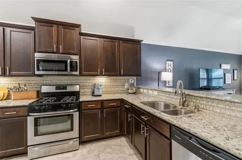 4715 Harbor Sham Street Rosharon TX 77583