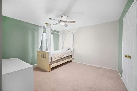 18702 Woodbreeze Drive Humble TX 77346