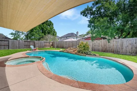 18702 Woodbreeze Drive Humble TX 77346