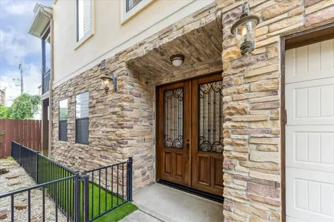 1512 Thompson Street 3 Houston TX 77007