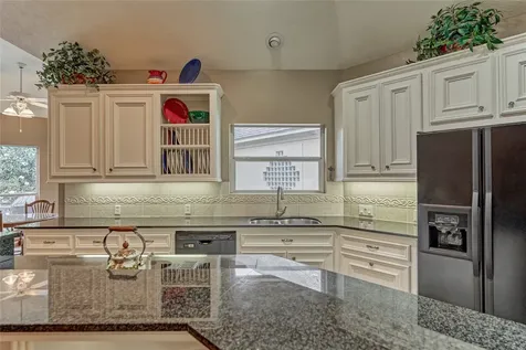 33 Winthrop Harbor N Montgomery TX 77356