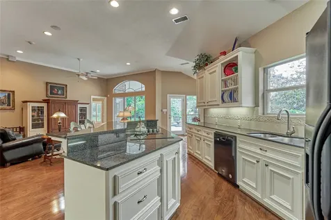 33 Winthrop Harbor N Montgomery TX 77356